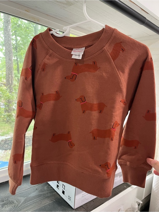 Hanna Andersson Sweaters - Hanna Andersson Brown Dachshund Print Crewneck Sweater